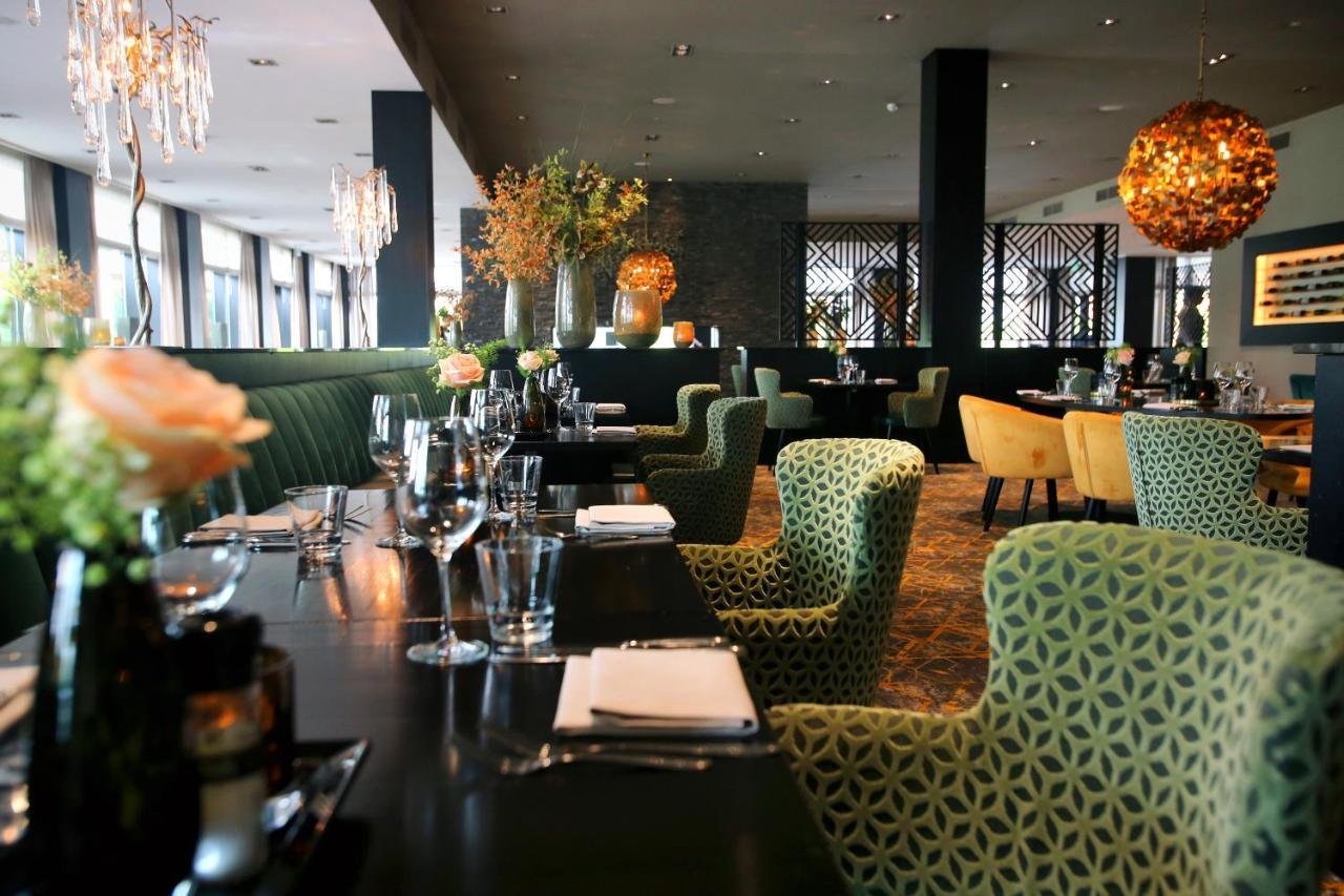 Van Der Valk Hotel Almere Bagian luar foto