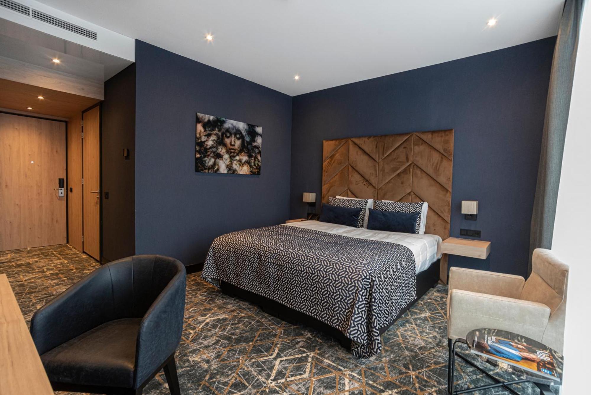 Van Der Valk Hotel Almere Bagian luar foto