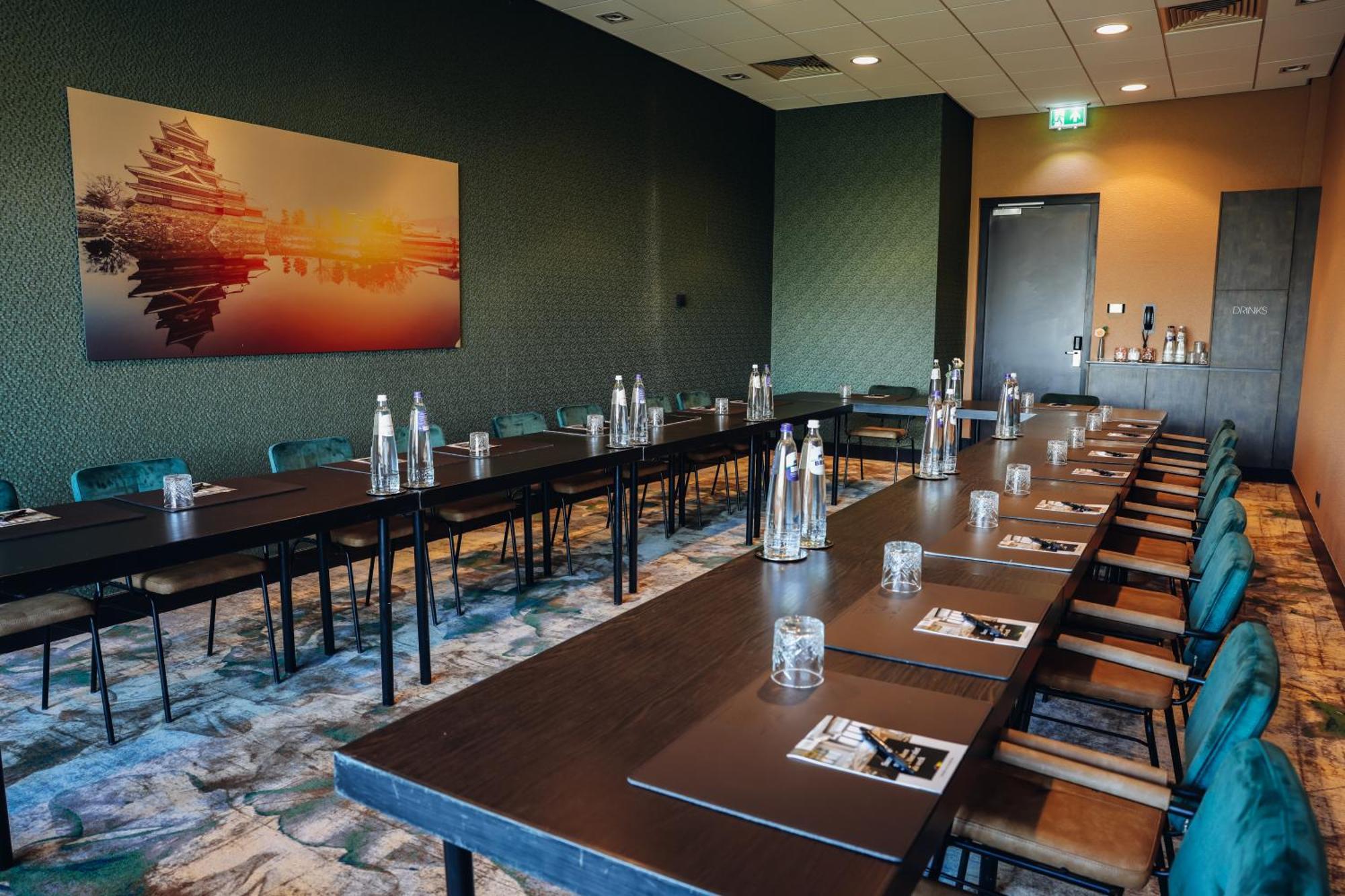 Van Der Valk Hotel Almere Bagian luar foto