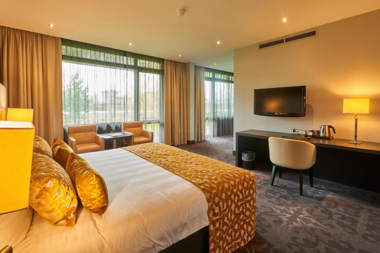 Van Der Valk Hotel Almere Bagian luar foto